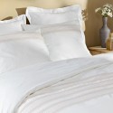 Housse de couette 220x240 cm + taies - Fils teints brodés blanche et naturel Housse de couette 220x240 cm + taies - Fils teints brodés blanche et naturel