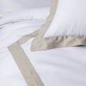 Housse de couette 240x260cm + taies - 57 fils - Uni Blanc, cadre Lin Housse de couette 240x260cm + taies - 57 fils - Uni Blanc, cadre Lin
